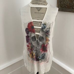 ☀️White graphic tank